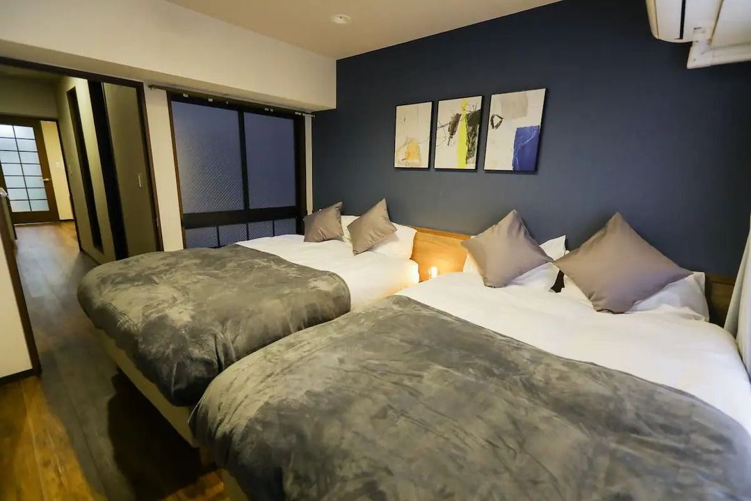 OCY: Open Sale! 30 seconds from Nihonbashi Station, within walking distance of Dotonbori and Shinsaibashi! Designer's Aparthotel