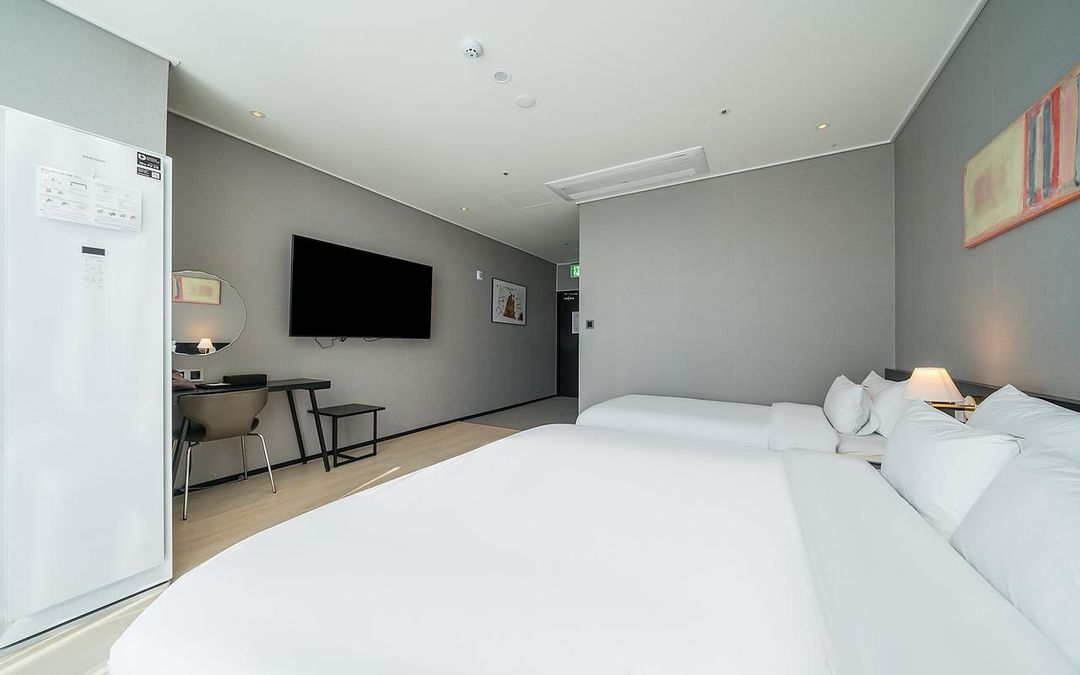 Ocean the point Hotel