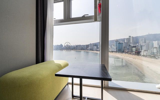 海洋波因特酒店｜近廣安里海灘 海景視野-海景雙床套房-3