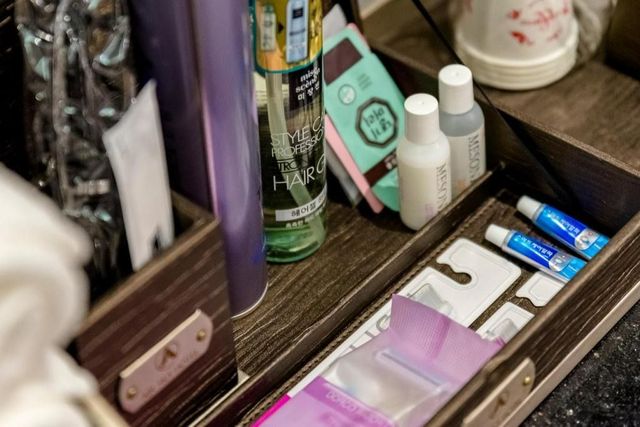 釜山空中酒店｜緊鄰輕軌機場站-標準雙人房-8