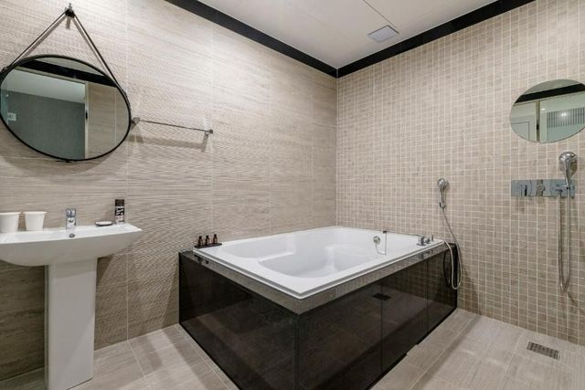 釜山空中酒店｜緊鄰輕軌機場站-大型雙床房-6