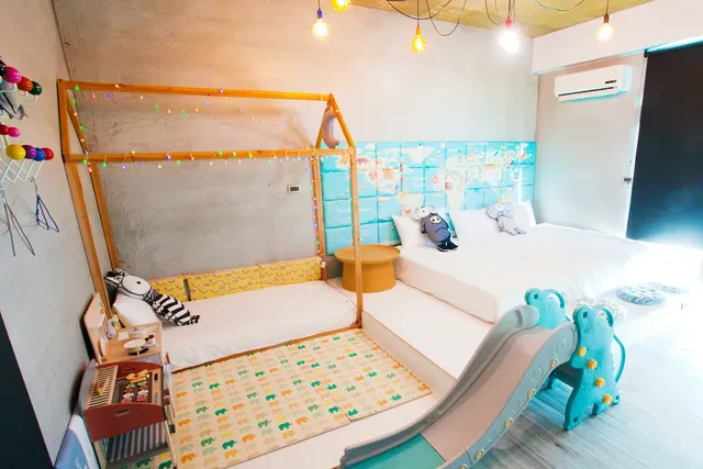 Noah's Ark Homestay-C7-rainbow parent-child bath 4-room-2