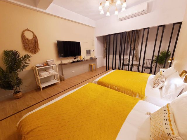 沿森漫島 Sleep Inn｜可12-17人包棟、近台南孔廟/火車站、設有點心區/浴缸房型-橙香泡泡四人房-3