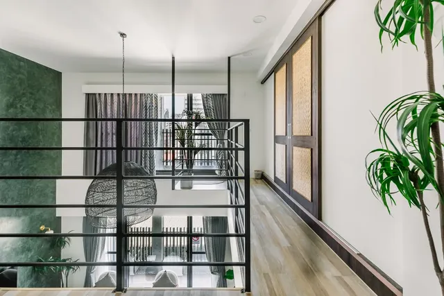 Nan Nan-Mid-floor Family Suite-501-10