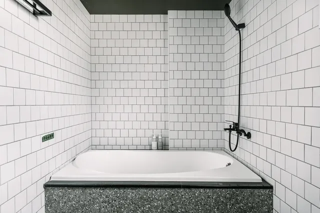 Nan Nan-Mid-floor Family Suite-501-13