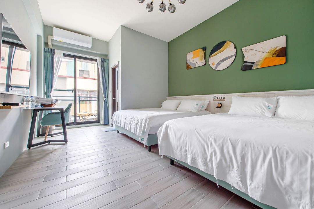 Green house sleep to B&B