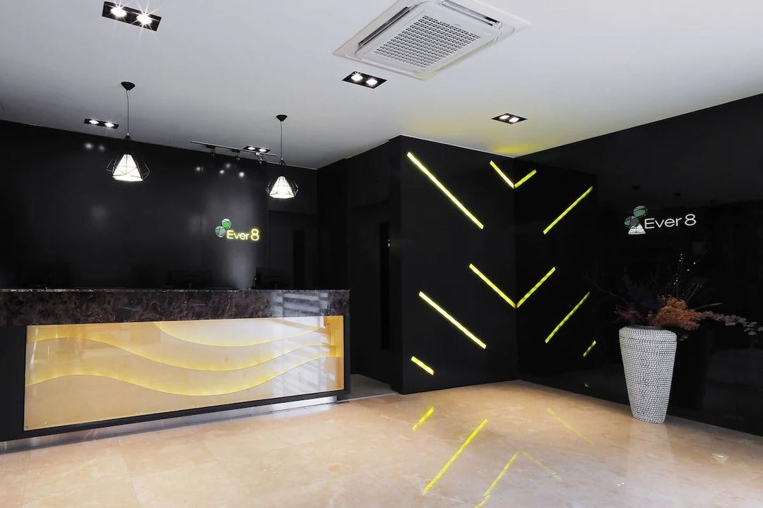 Ever8 公寓式酒店｜5分鐘到梨大站 近新村 弘大商圈