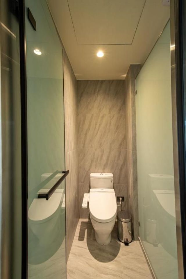 In Joy Hotel-Standard Triple Room-5