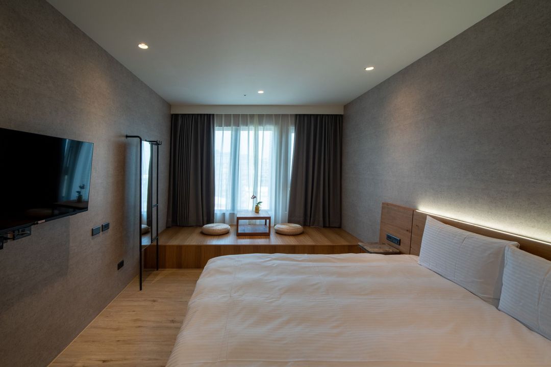 In Joy Hotel
