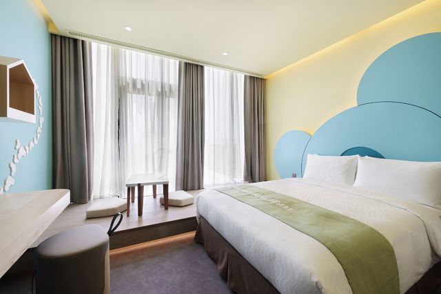 CHECK inn MAGI Kids Hotel-Premium Quadruple Room with Sharing Living Room-7