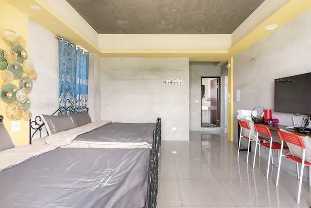 Pearl One Five Zero-Pearl Yellow｜Quadruple Room-2