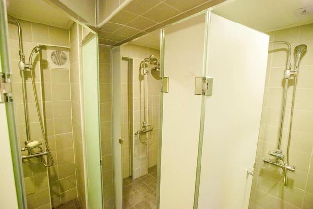 Cocoa Guesthouse-Twin Room-7