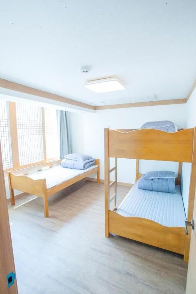 Cocoa Guesthouse-Triple Room-8