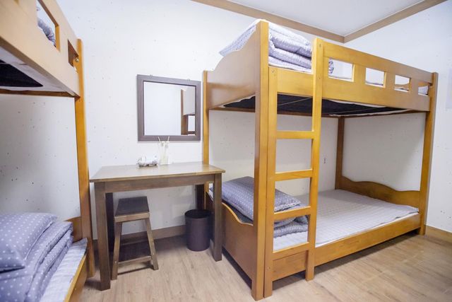 Cocoa Guesthouse-Bed in 6-Bed Female Dormitory Room-4