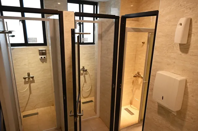 Lütel Hotel │ Xpark · Taoyuan Airport MRT A18 · HSR-Double Room with Shared Bathroom(No Window)-8