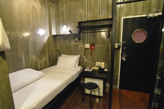 披耶嘉森旅舍 (House Of Phraya Jasaen)-豪華單人房 (不含早餐) (Jail Cell (Room only))-1