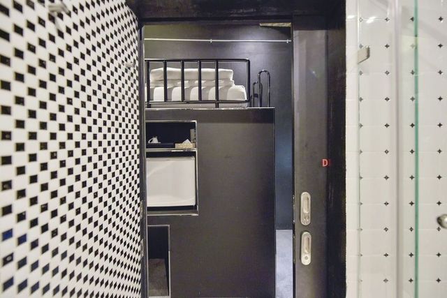 披耶嘉森旅舍 (House Of Phraya Jasaen)-黑與白 (含早餐) (Black & White (Room with breakfast))-9