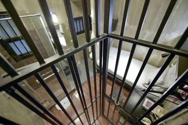 披耶嘉森旅舍 (House Of Phraya Jasaen)-豪華單人房 (含早餐) (Jail Cell (Room with breakfast))-4