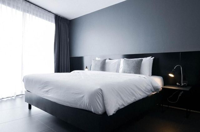 CREW Hotel-Standard Double Room-3