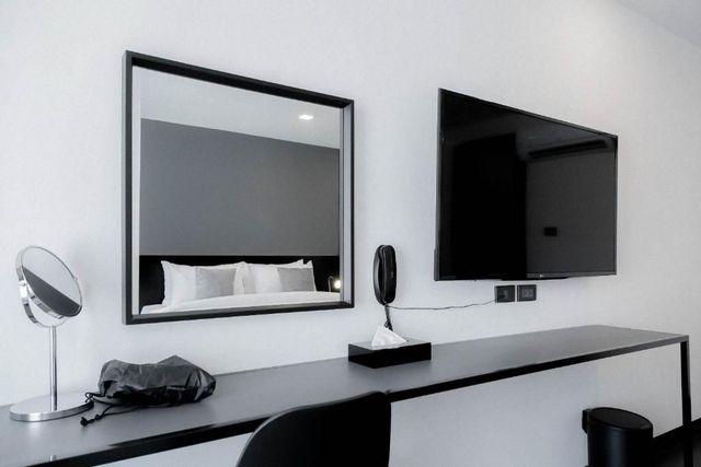 CREW Hotel-Standard Double Room-7