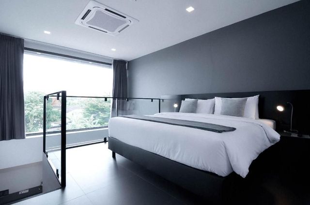 CREW Hotel-Duplex Room-1
