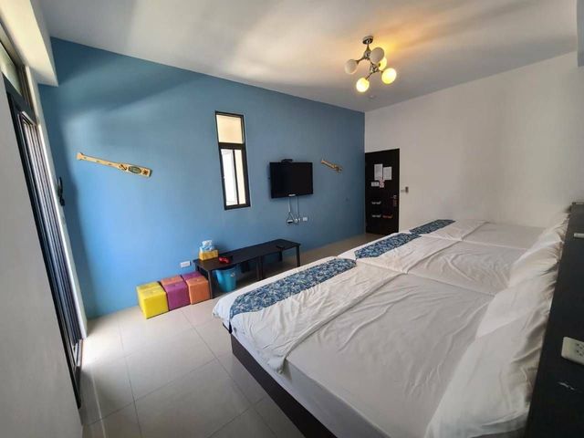 Penghu Xixia Bed and Breakfast-Six-person room-4