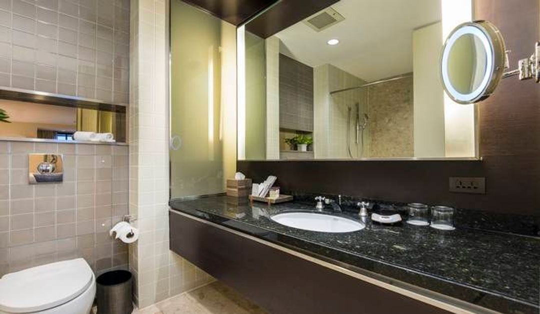 察殿恩博利套房酒店 (Emporium Suites by Chatrium)