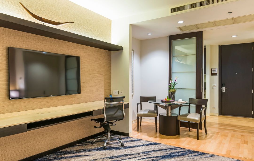 察殿恩博利套房酒店 (Emporium Suites by Chatrium)