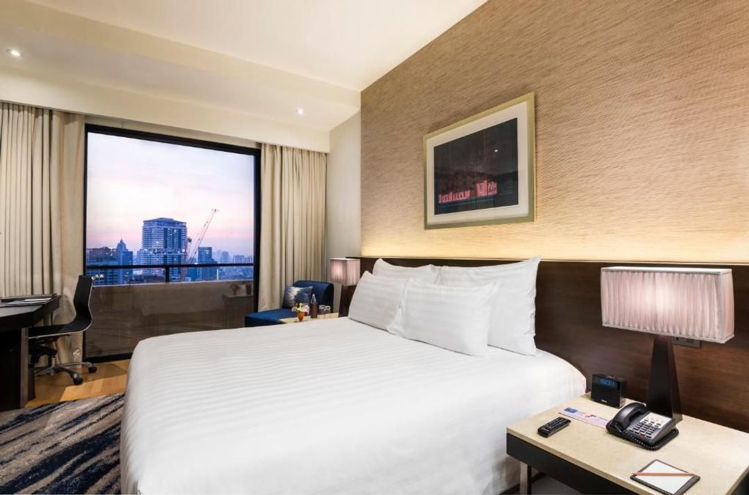 察殿恩博利套房酒店 (Emporium Suites by Chatrium)