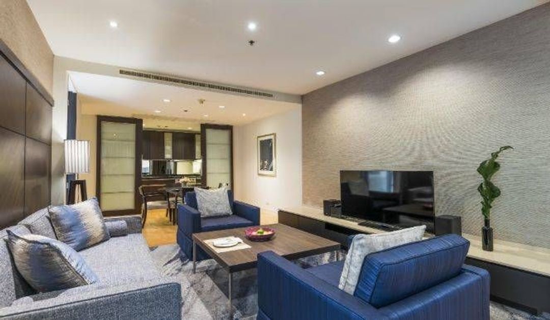 察殿恩博利套房酒店 (Emporium Suites by Chatrium)