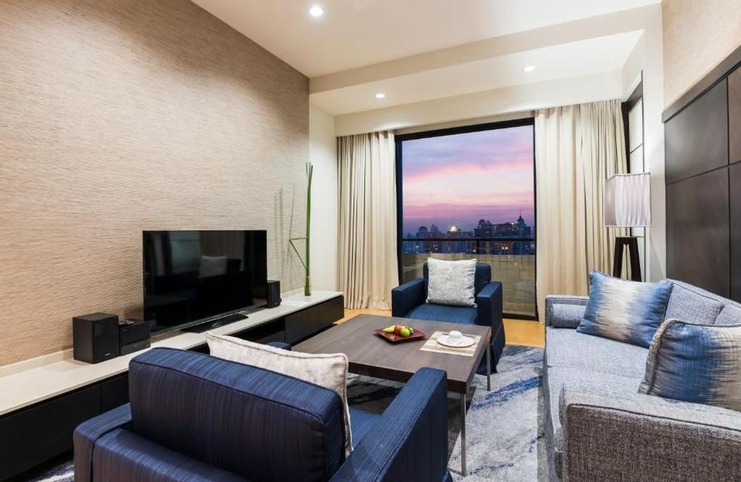 察殿恩博利套房酒店 (Emporium Suites by Chatrium)