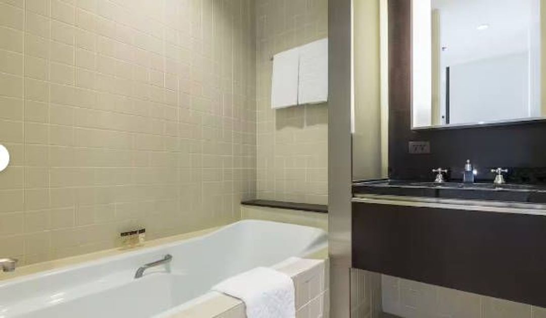 察殿恩博利套房酒店 (Emporium Suites by Chatrium)