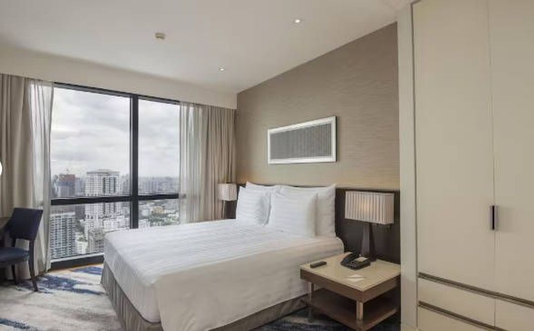 察殿恩博利套房酒店 (Emporium Suites by Chatrium)