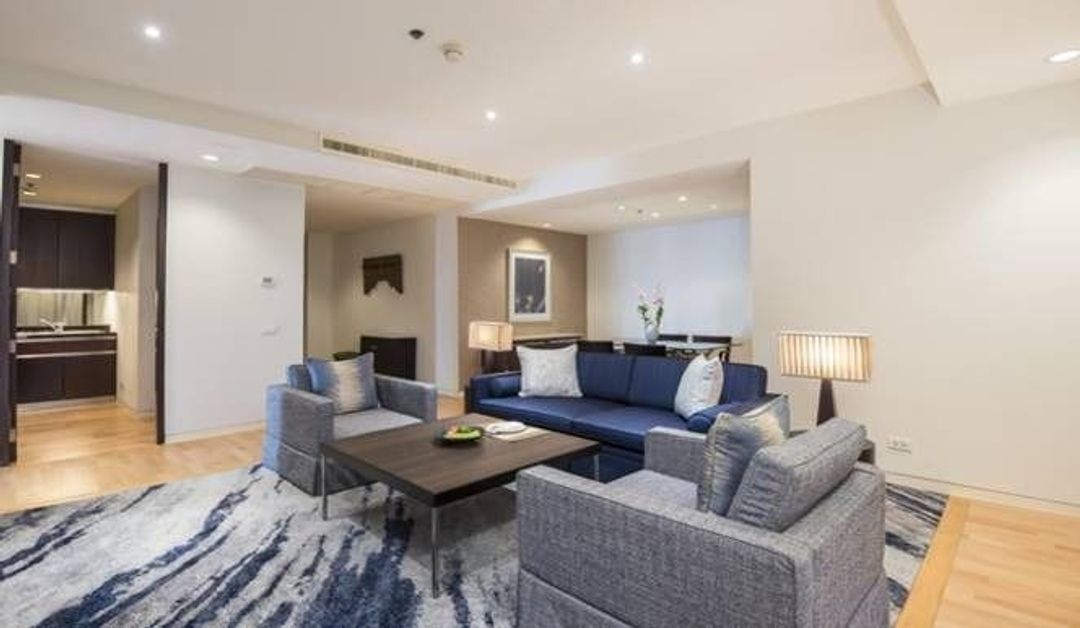 察殿恩博利套房酒店 (Emporium Suites by Chatrium)