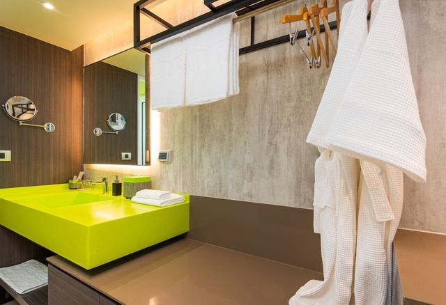 弥泰雅拉玛九酒店 (Maitria Hotel Rama 9 Bangkok - A Chatrium Collection)-豪華市景房(含早餐) 不可退款 (Deluxe City View－King Bed (Room with breakfast)) No refund-4