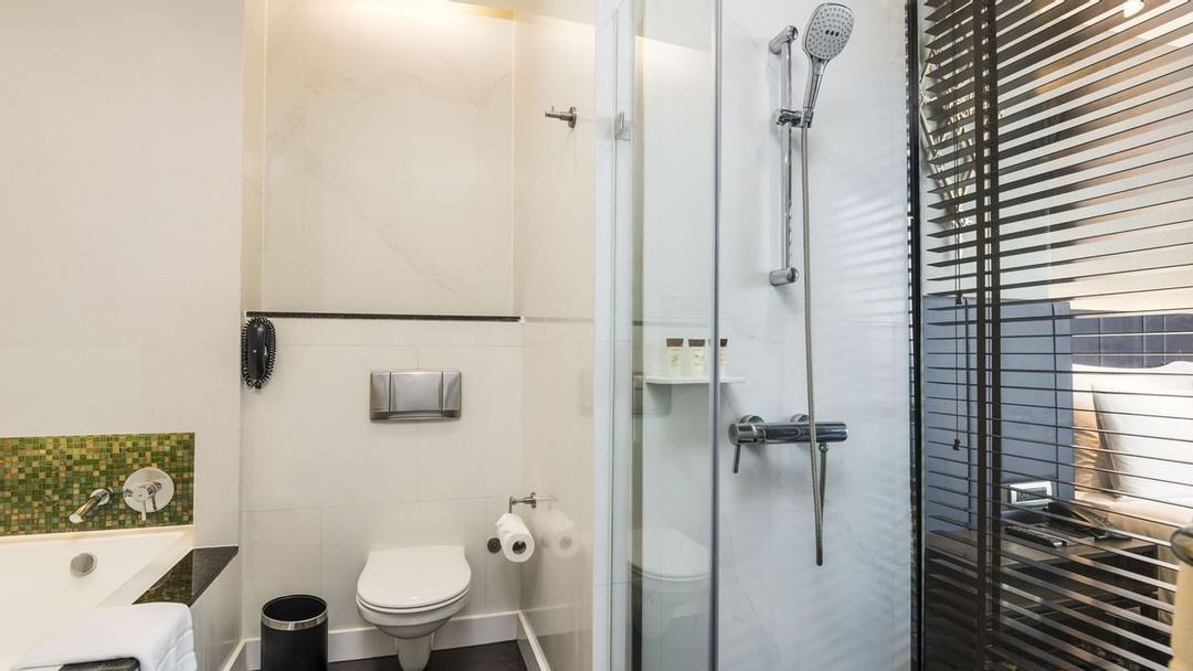 察殿曼谷河畔酒店 (Chatrium Hotel Riverside Bangkok－SHA Extra Plus)