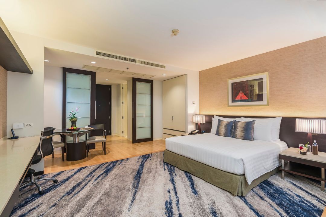 察殿恩博利套房酒店 (Emporium Suites by Chatrium)