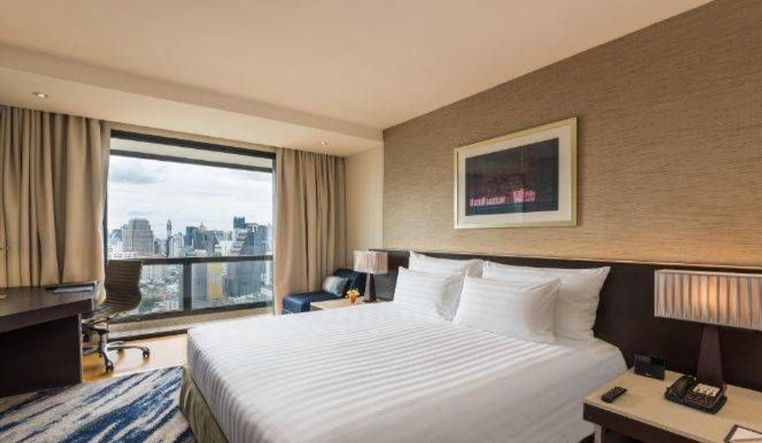 察殿恩博利套房酒店 (Emporium Suites by Chatrium)
