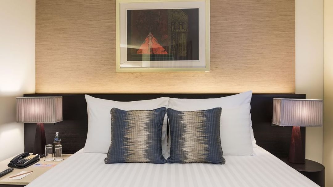 察殿恩博利套房酒店 (Emporium Suites by Chatrium)