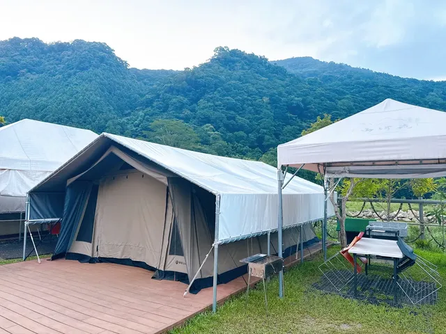 南庄山河源キャンプ場-【のんびりキャンプ】サファリテント｜7MX4M-5