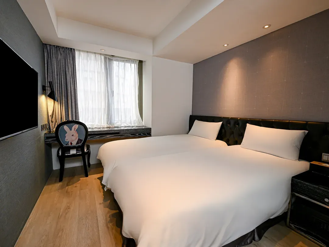 CHECK inn Taipei Main Station
