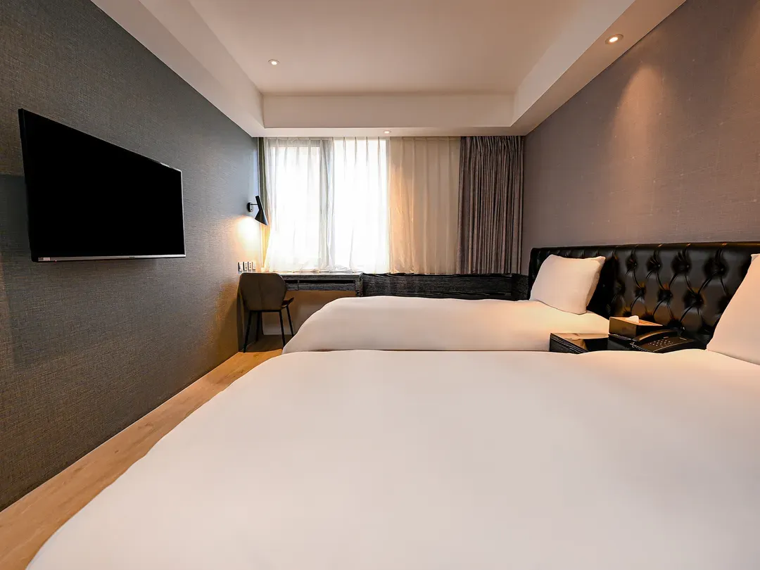CHECK inn Taipei Main Station