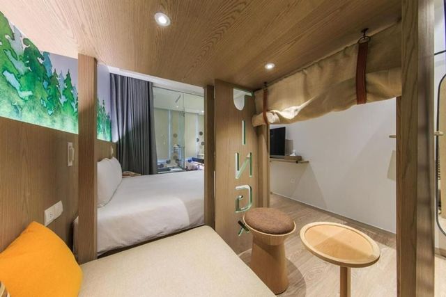 HOTEL PIN-Lelv Small Attic -2 adults 2 children (Without Breakfast)-4