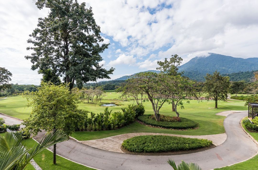 察殿索伊道高爾夫度假酒店 (Chatrium Golf Resort Soi Dao Chanthaburi)