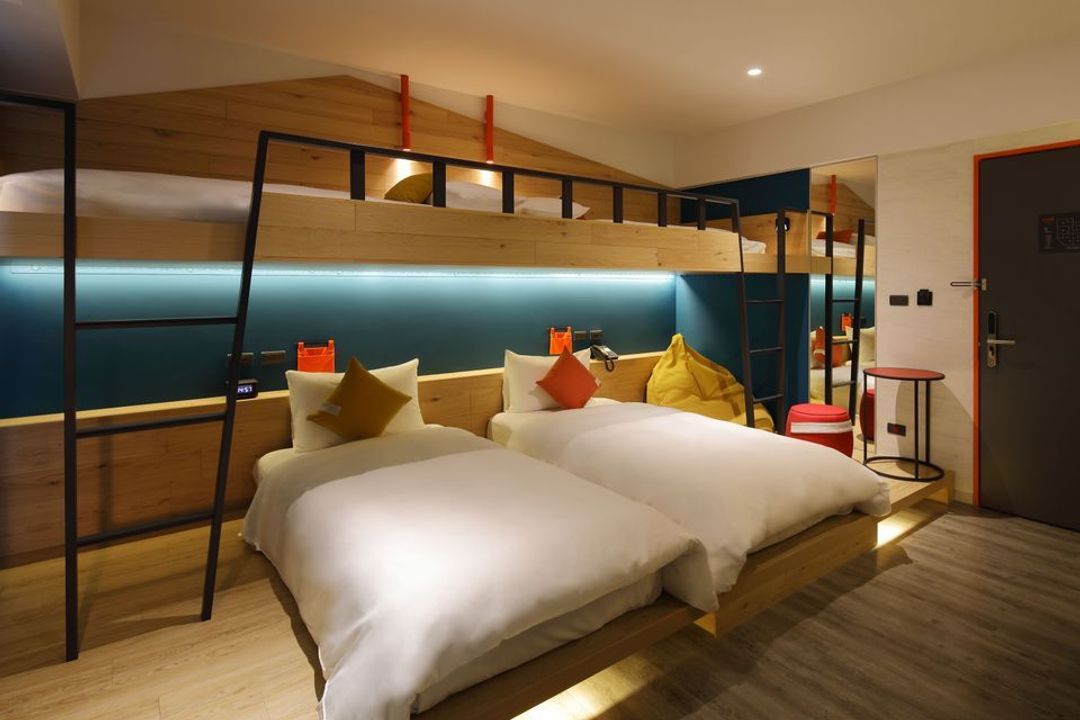 OLAH Poshtel