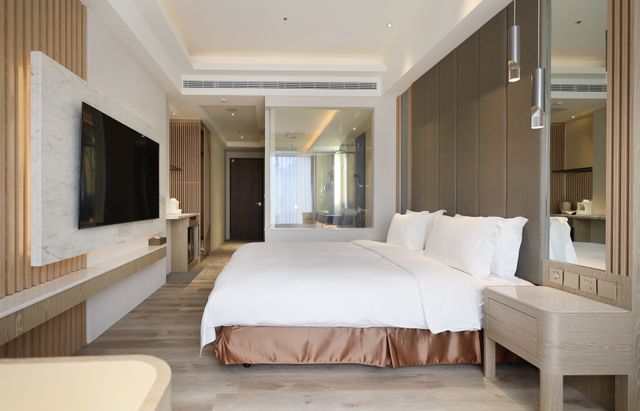 Gamalan Star Hotel-Classic Double Room-5