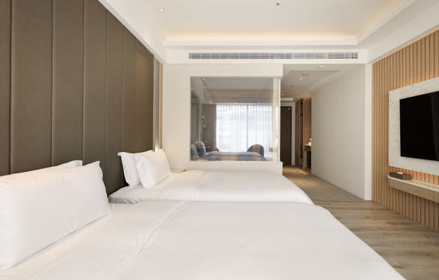 Gamalan Star Hotel-Classic Twin Room-2