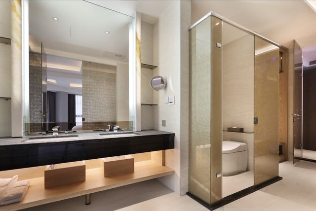 Gamalan Star Hotel-Executive Double Suite-3