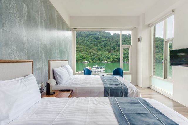 Sun Moon Lake Shui Yang-Full Lake View Quadruple Room_Low Floor-203,204-1