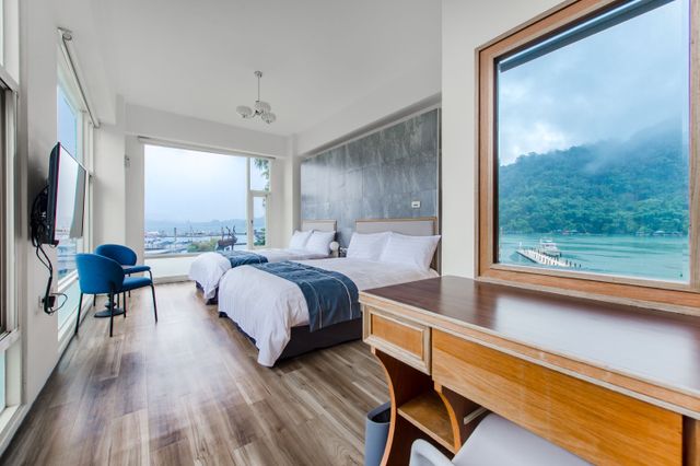 Sun Moon Lake Shui Yang-Full Lake View Quadruple Room_Low Floor-203,204-12